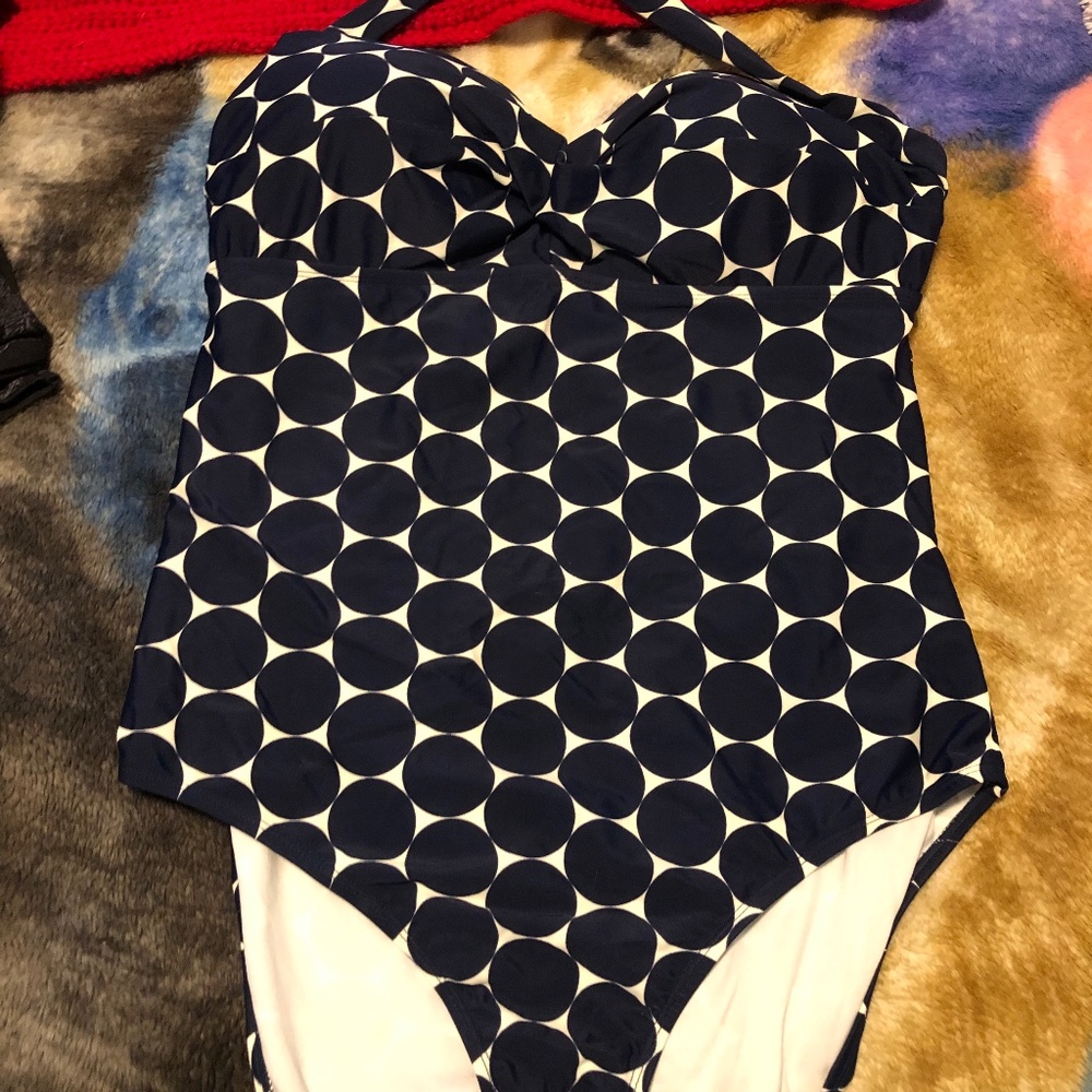 Bathing suit